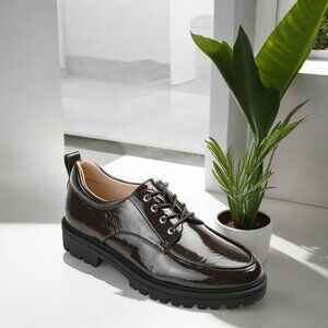 Journee Collection Women's Brown Zina Lace up Lug Sole Oxford Shoes Size 10M NIB